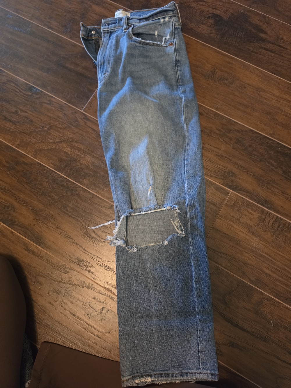 Abercrombie & Fitch Women's Straight-Leg Distressed Blue Jeans